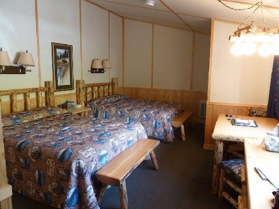 Canyon Lodge & Cabins 02.[1]
